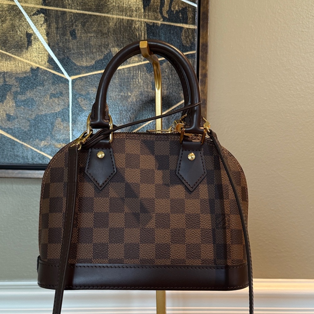 Louis Vuitton Alma BB in Damier Ebene Canvas Authentic (few months old)